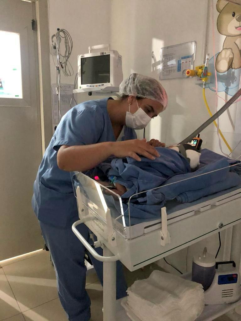 Dra. Andressa Carvalho Marques em atendimento